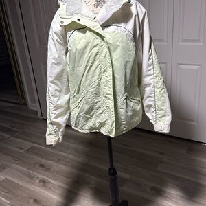 Columbia’s Women's White and Light Green Jacket
